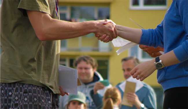 lavoro offerte 23 stretta premiazione vestito informale