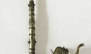 pipa indiana in metallo a forma di elefante