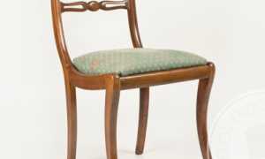 sedie in tessuto verde