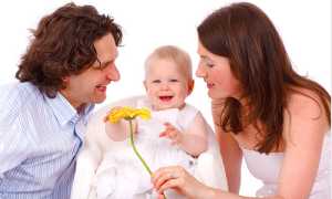 famiglia figlio fiore