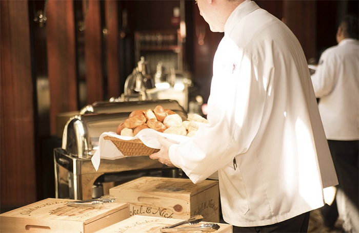 cameriere pane